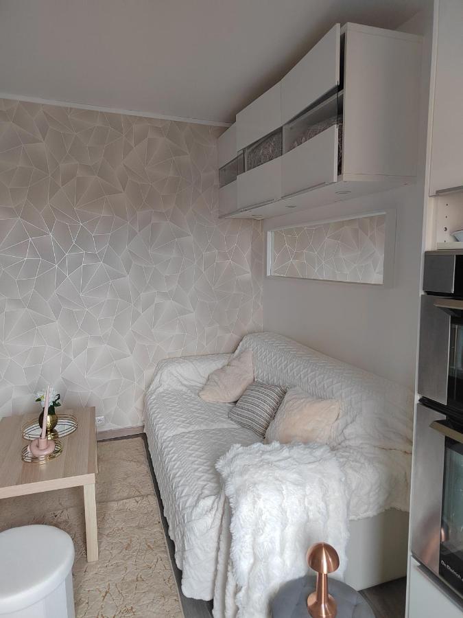 Studio Proche La Defense, Cosy Confort Коломб Экстерьер фото