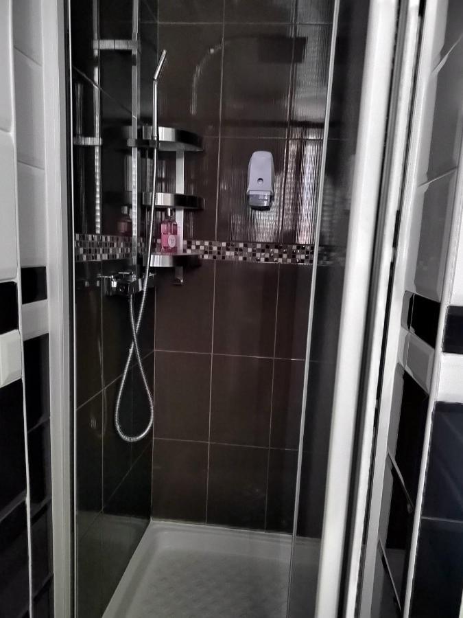 Studio Proche La Defense, Cosy Confort Коломб Экстерьер фото